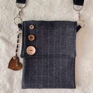 Fabric bag purse with keychain